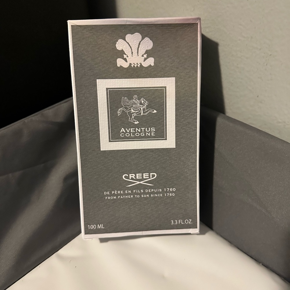 Creed Gray Accents Fragrance Box